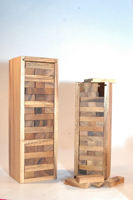 jenga:2 modèles, grand et petit.